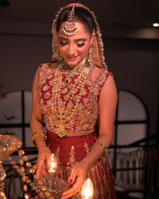 Surkh Gulab stars